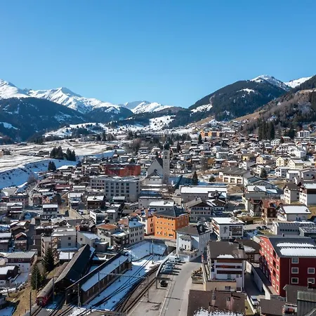 Backcountry Hotel*super Premium