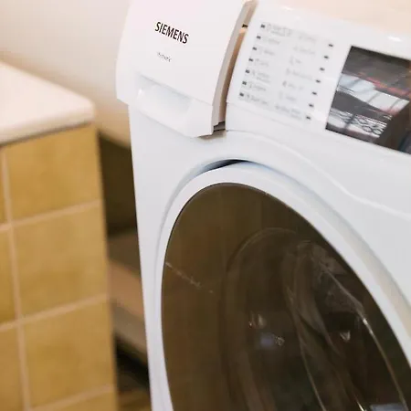 Backcountry Hotel*super Premium 디센티스